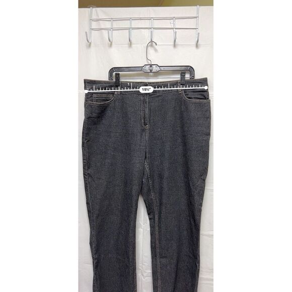 ARA) Van Heusen Jeans Women's Size 18s 18 Short Black Straight Leg Great Shape - Picture 3 of 9